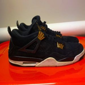 Jordan Royalty 4s